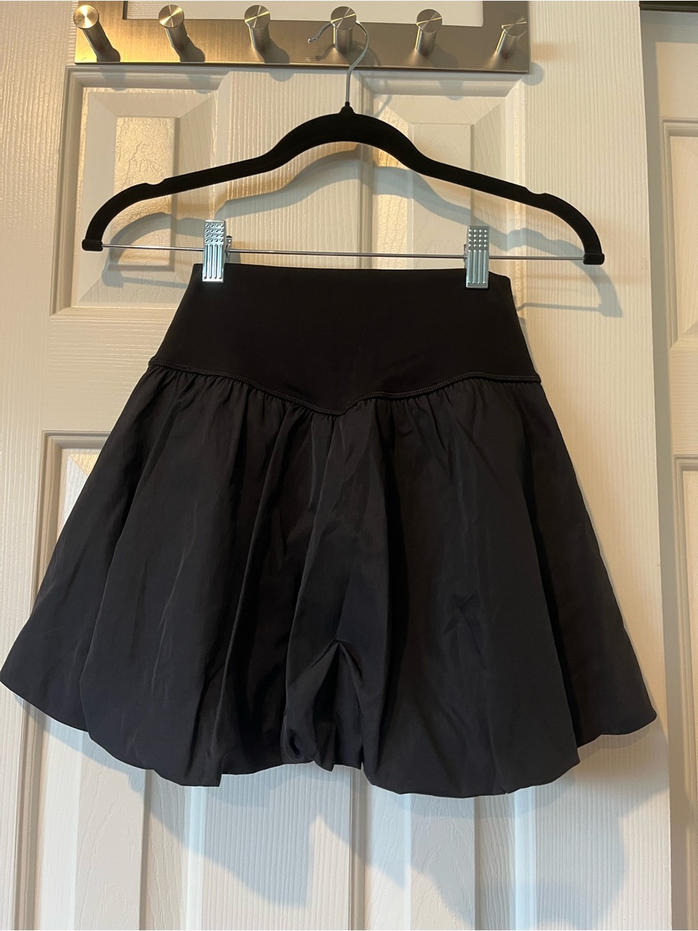 OFFLINE By Aerie Real Me Bubble Skort in black, size S, NWT - Picture 6 of 9